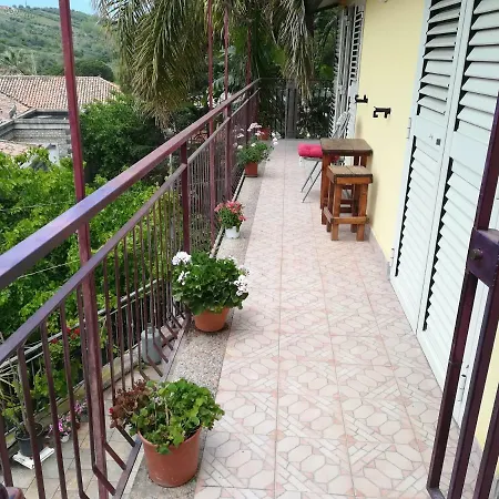 Casa Le Palme גיארדיני נאקסוס